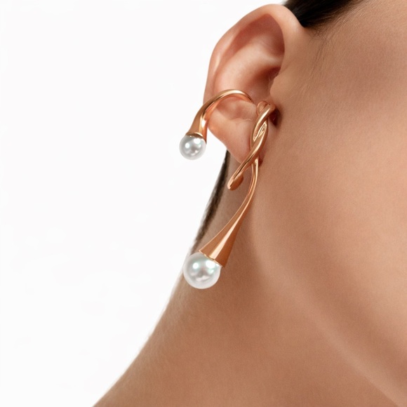 Zara Jewelry - Elegant Gold and Pearl Cuff Earring